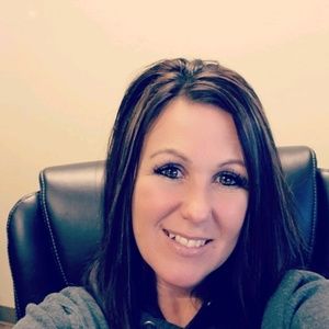 Meet your Posher, Stacie